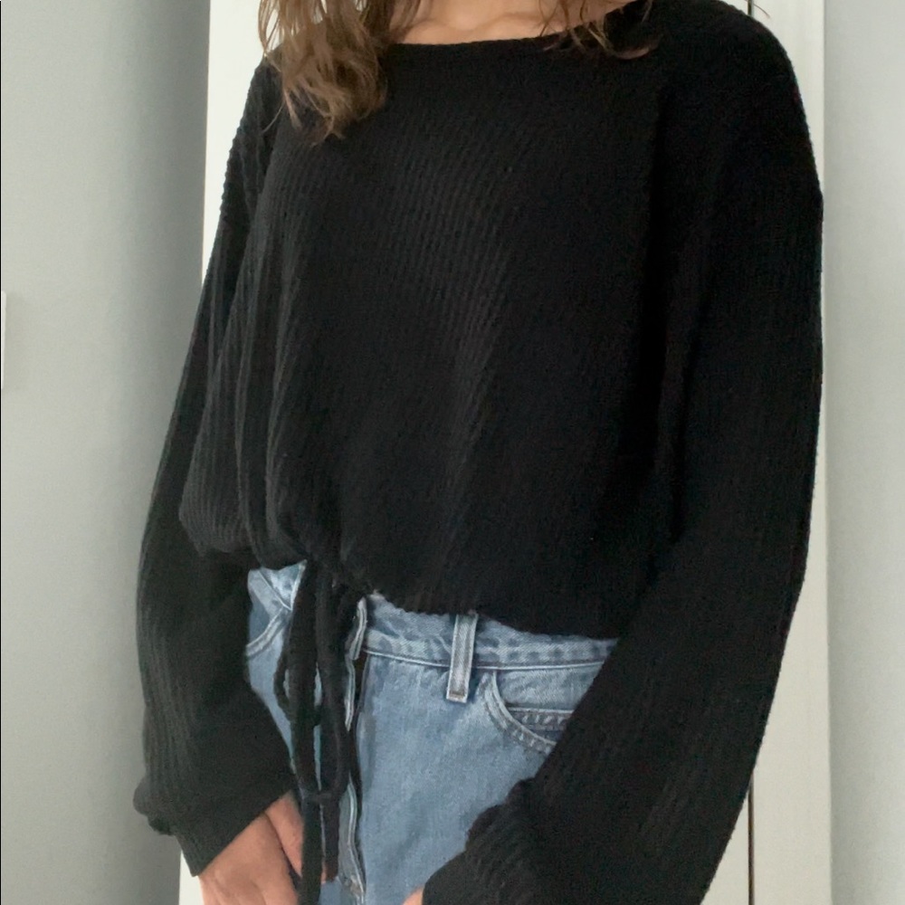 Hollister black ribbed long sleeve with tie